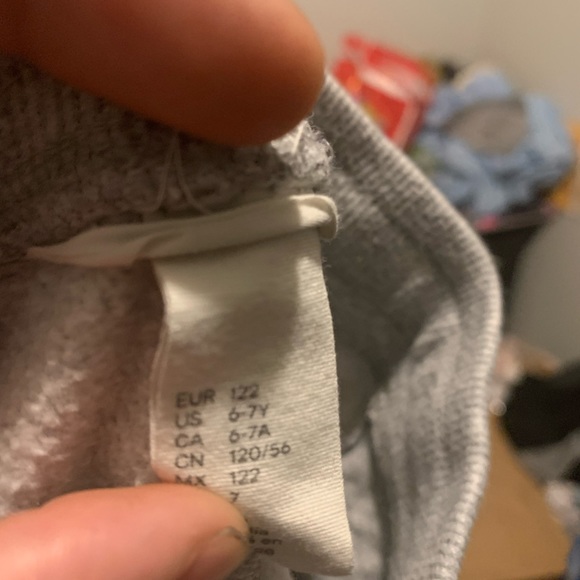 Gray size 6-7y sweatpants for kids - Picture 3 of 4